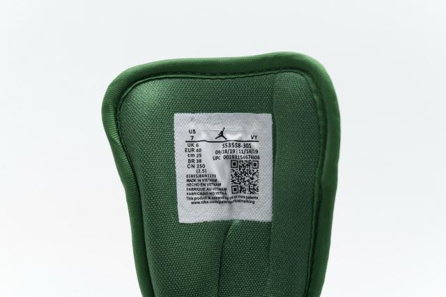Air Jordαn 1's Pine Green 553558-301