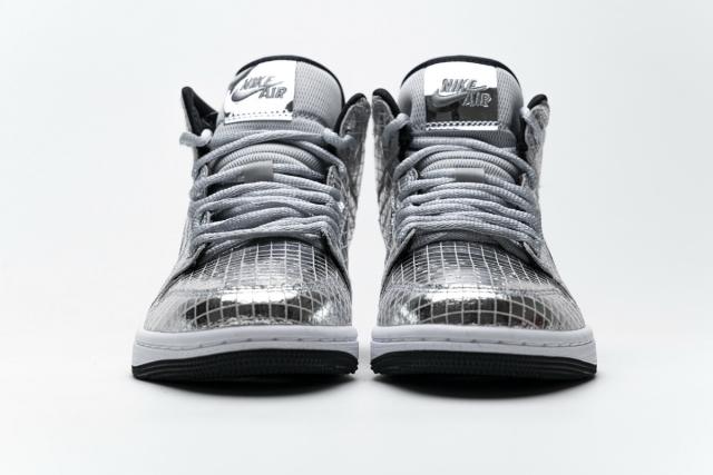 Jordαn 1's Mid SE Disco Metallic Silver (W) CU9304-001
