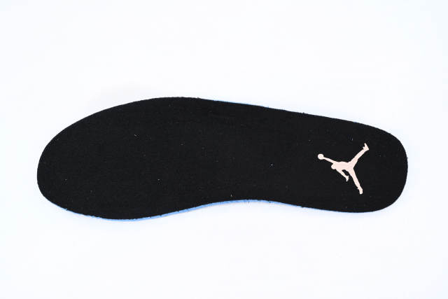 Jordαn 1's Crimson Tint 553560-034