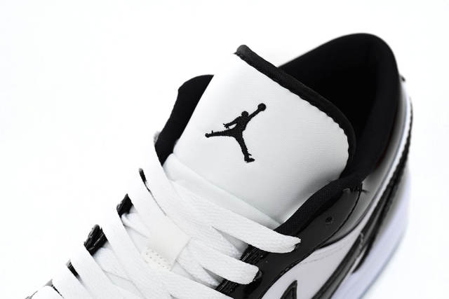 Jordαn 1's Low Concord DV1309-100