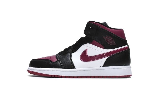 Air Jordαn 1's Mid Bred Toe 554724-066