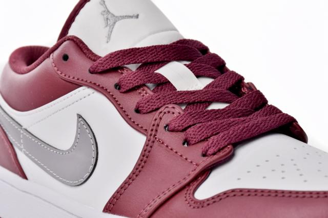 Jordαn 1's White Bordeaux 553558-615
