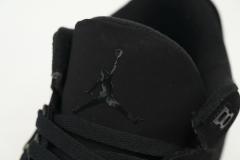 @j3 Retro Black Cat 136064-002