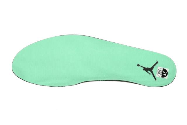 Jordαn 3's Retro Green Glow CT8532-031