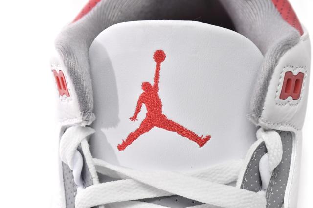 Jordαn 3's Retro Fire Red DN3707-160