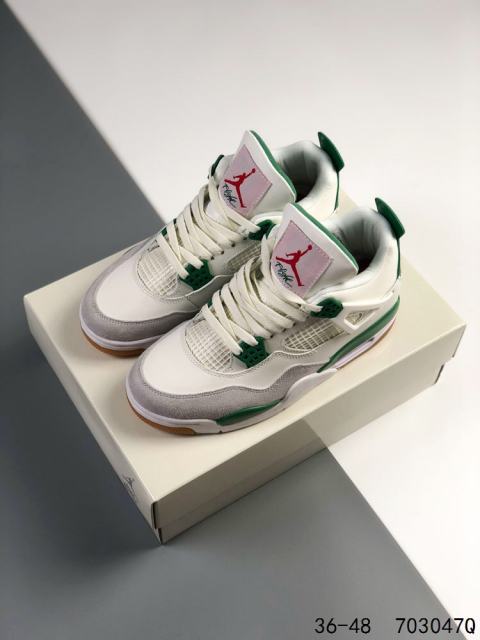 Jordαn 4's White and Green Basketball Shoes