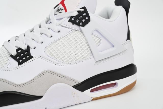 ［plus-size shoes]N SB x Air Jordαn 4's Retro White Black DR5415-100