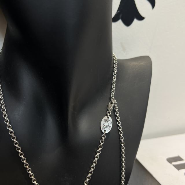 Love Vine Pendant Necklace