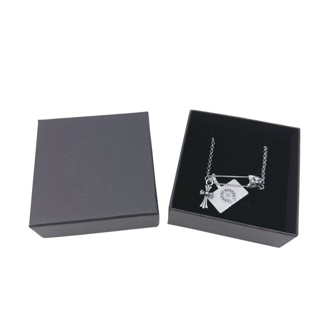 Pin Crucifix Necklace 2 colors