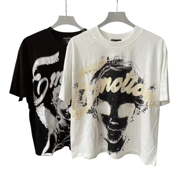 Mixed Emotion Pearl Embellished Letter Clash Cherub Print Tee 2 colors