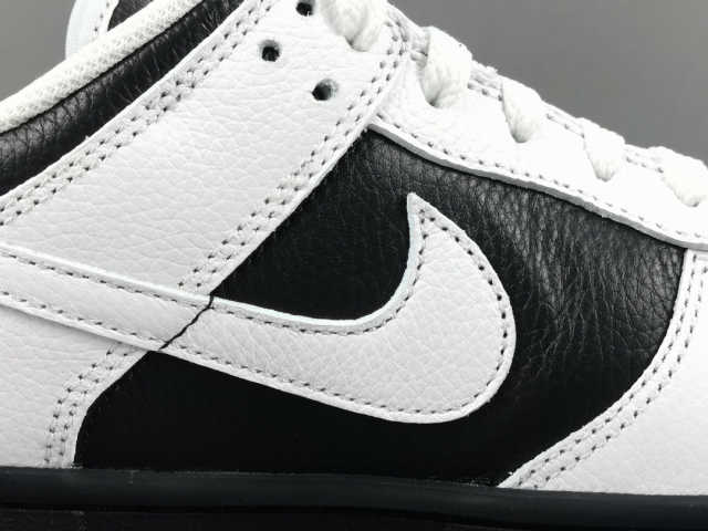 SB DUNK x REVERSE PANDA