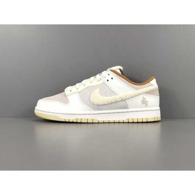 SB DUNK x YEAR OF THE RABBIT FOSSIL STONE