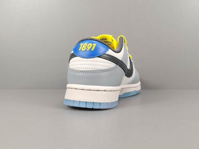 SB DUNK x NORTH CAROLINA
