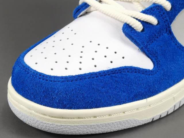SB DUNK x FLY STREETWEAR GARDENIA