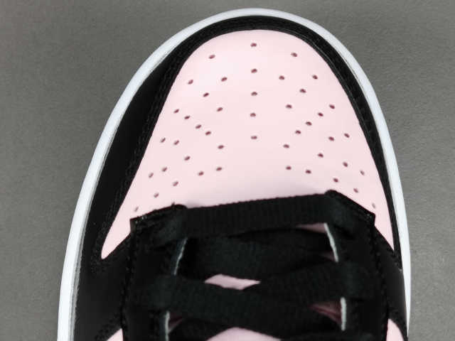 SB DUNK x PINK FOAM BLACK