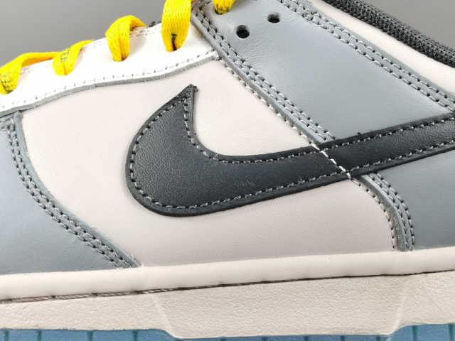 SB DUNK x NORTH CAROLINA