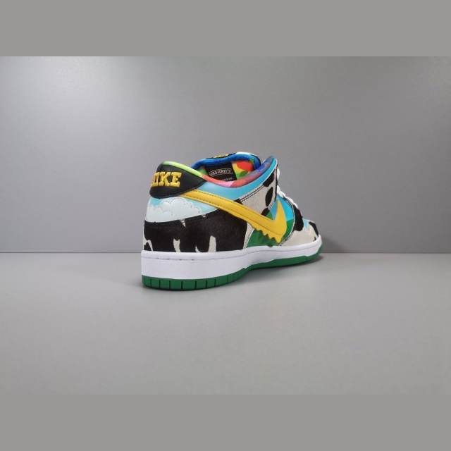 SB DUNK LOW x BEN & JERRY'S CHUNKY DUNKY