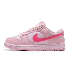 SB DUNK LOW x TRIPLE PINK