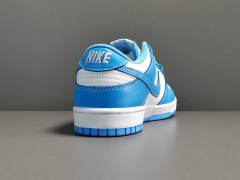 SB DUNK x UNC