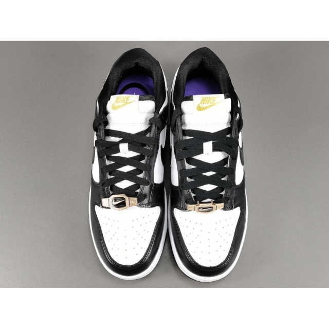 SB DUNK x WORLD CHAMPS BLACK WHITE