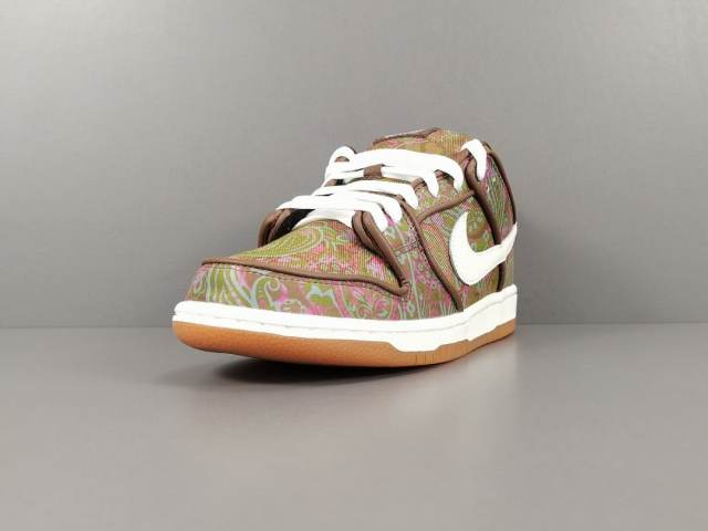 SB DUNK x PAISLEY BROWN