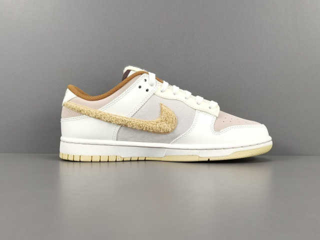 SB DUNK x YEAR OF THE RABBIT FOSSIL STONE