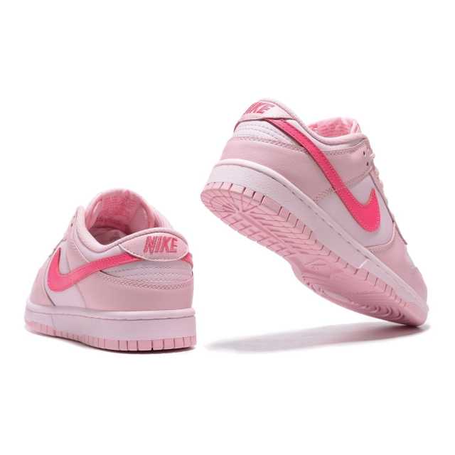 SB DUNK LOW x TRIPLE PINK