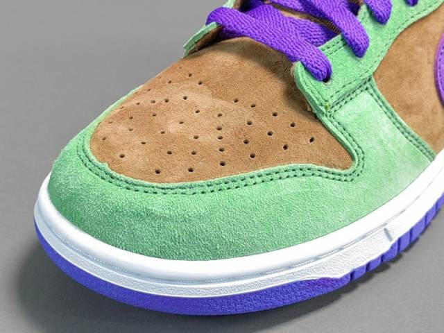 SB DUNK x VENEER