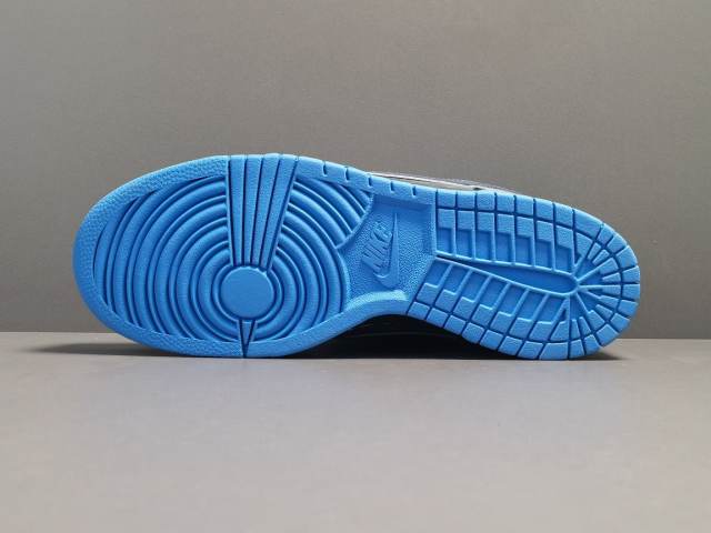 SB DUNK x CONCEPTS BLUE LOBSTER