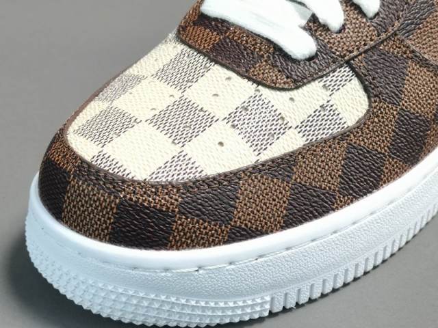 AIR FΟRCE 1 x LOUlS VUlTTON BROWN/WHITE