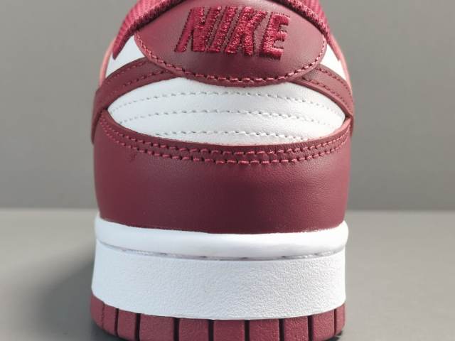 SB DUNK x BORDEAUX