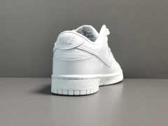 SB DUNK x TRIPLE WHITE