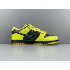 SB DUNK LOW x HALLOWEEN