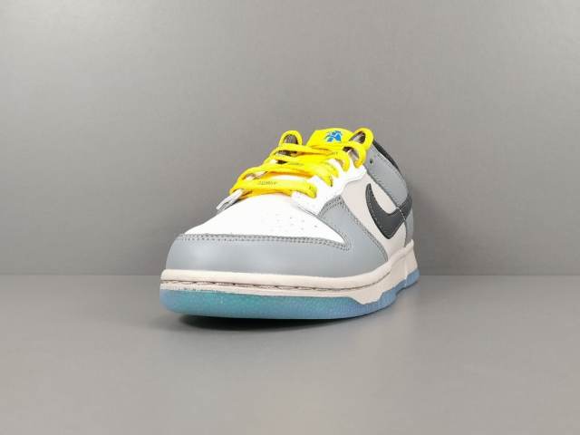 SB DUNK x NORTH CAROLINA