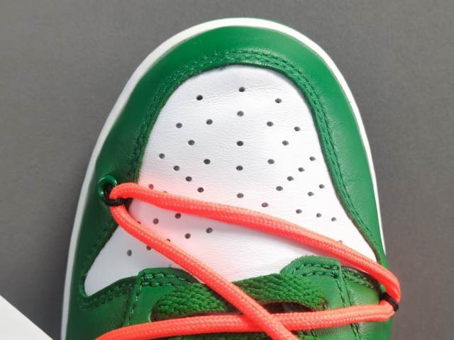 SB DUNK x OFF-WHITE PINE GREEN