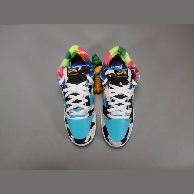 SB DUNK LOW x BEN & JERRY'S CHUNKY DUNKY
