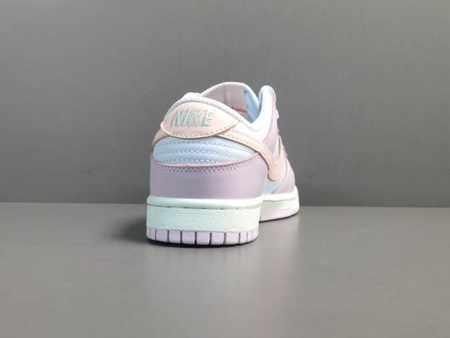 SB DUNK x TRIPLE WHITE