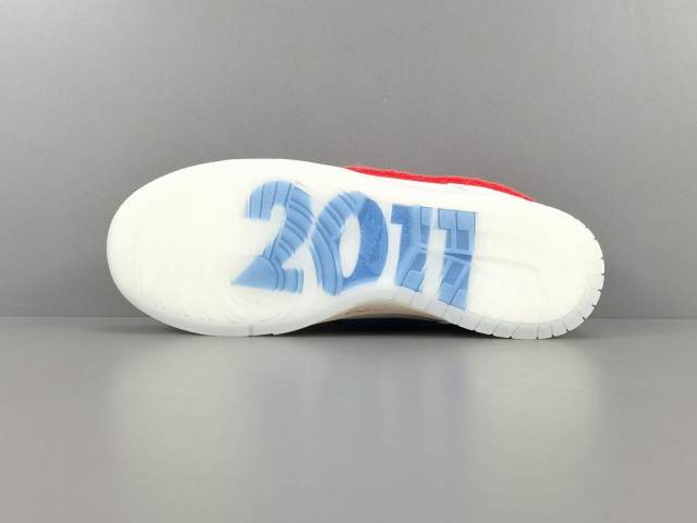 SB DUNK x YEAR OF THE RABBIT WHITE RABBIT
