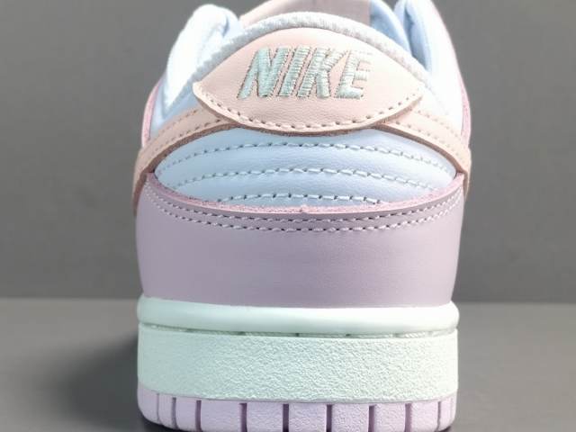 SB DUNK x TRIPLE WHITE
