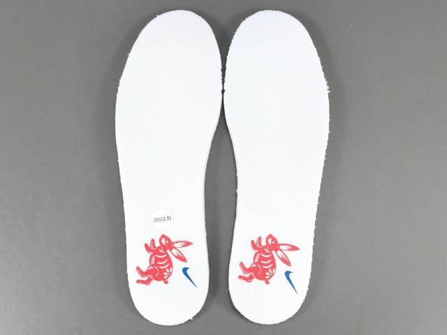 SB DUNK x YEAR OF THE RABBIT WHITE RABBIT