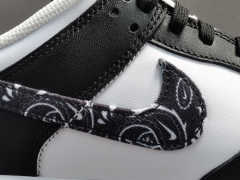 SB DUNK x PAISLEY PACK BLACK