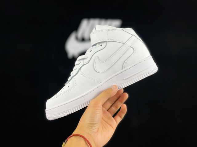 AIR FΟRCE 1 Mid Triple White