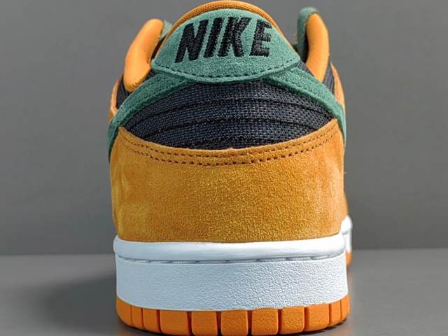 SB DUNK x CERAMIC