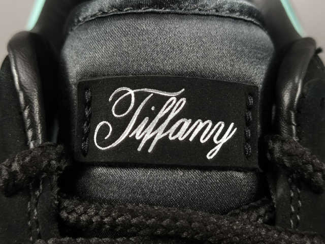 AIR FΟRCE 1 x TIFFANY & CO.1837 (FRIENDS AND FAMILY)