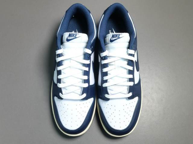 SB DUNK x VINTAGE NAVY