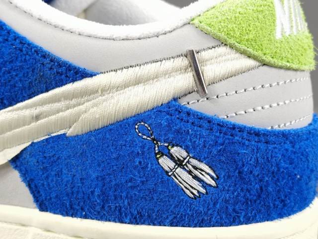 SB DUNK x FLY STREETWEAR GARDENIA
