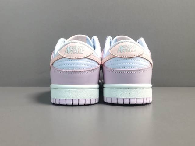 SB DUNK x TRIPLE WHITE