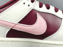 SB DUNK x VALENTINES DAY