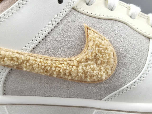 SB DUNK x YEAR OF THE RABBIT FOSSIL STONE