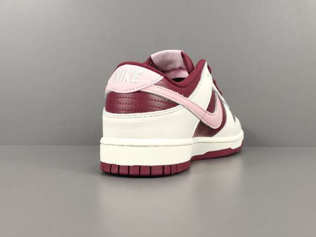 SB DUNK x VALENTINES DAY
